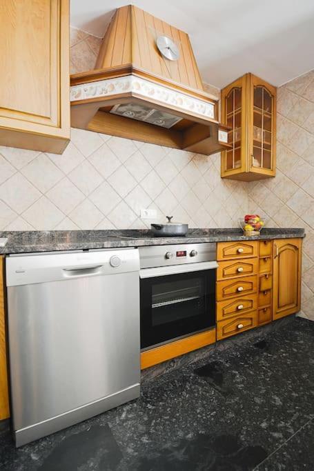 Duplex Da Pedra E Da Auga Apartment Meis Luaran gambar